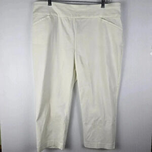 Chico's perfect stretch white capri size 3
